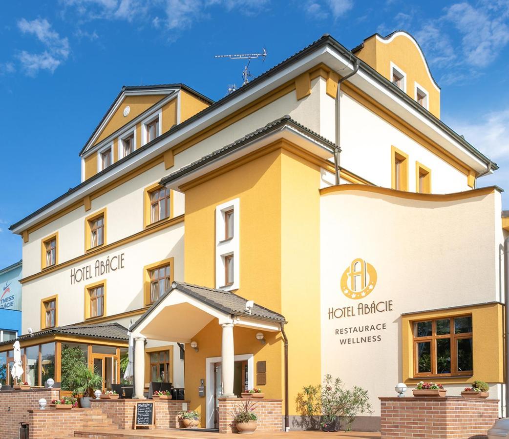 Hotel Abacie & Wellness Valašské Meziříčí Eksteriør bilde